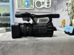 Sony HXR-NX100