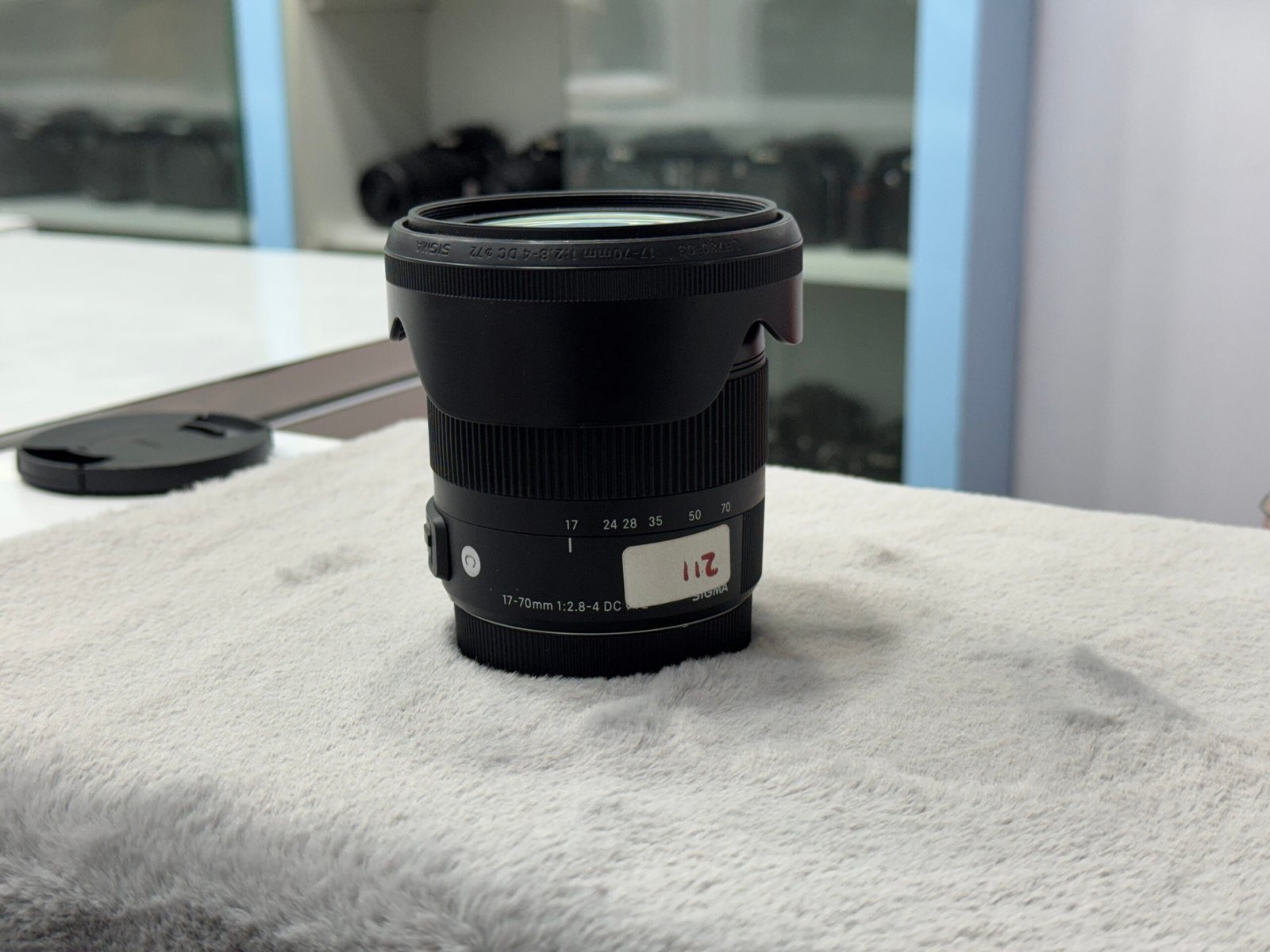 IMG_8865 Sigma 17-70mm f/2.8-4 DC Lens (Canon Mount) - Image 1