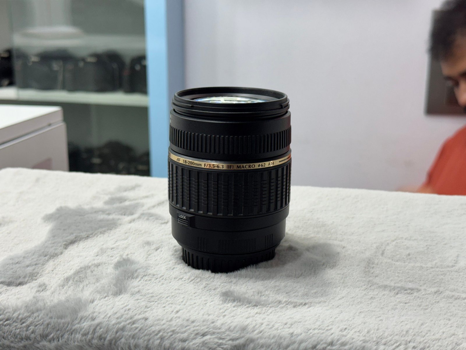 IMG_8868 Tamron AF 18-200mm f/3.5-6.3 Lens (Canon Mount) - Image 1
